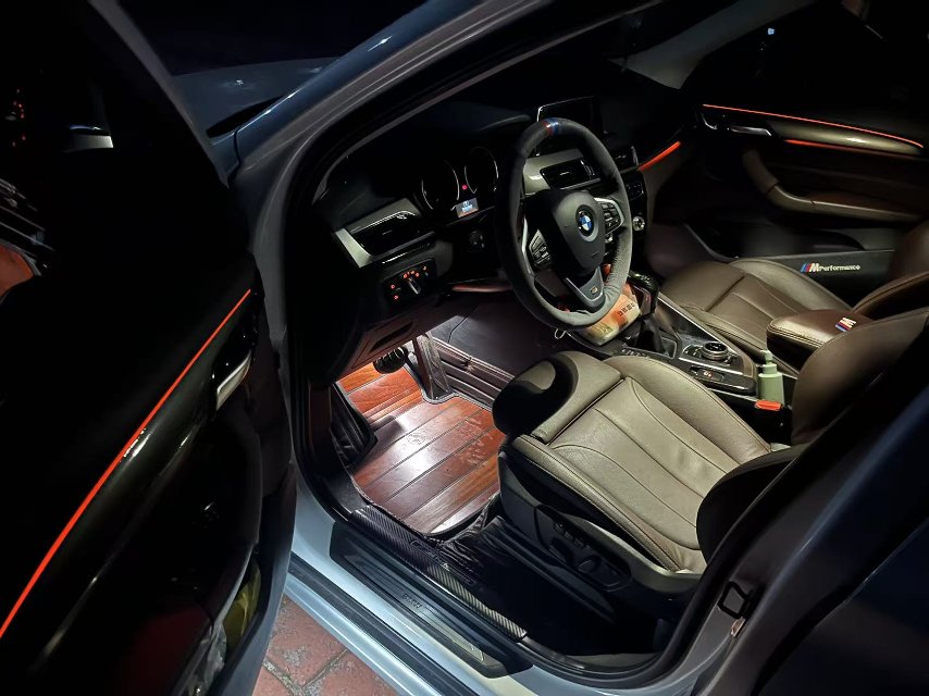 2019 immagine di auto #3