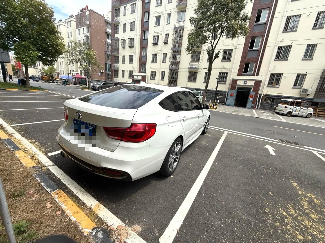 BMW 3 Series GT 2017 car image #7
