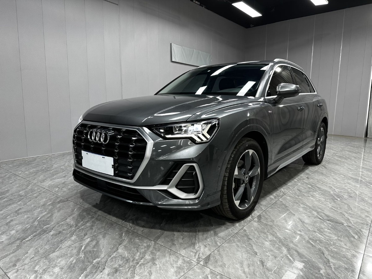 Audi Q3 2022 Audi Q3 2022 car image