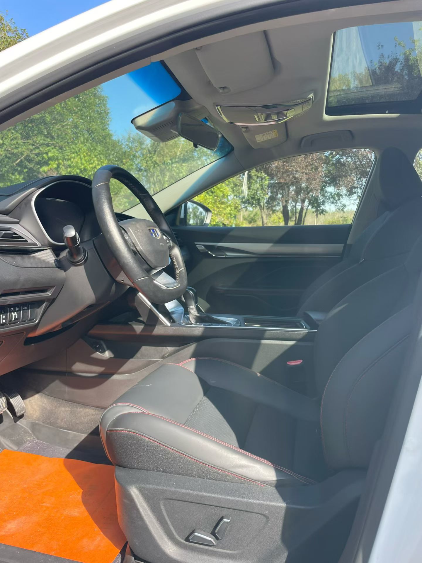 GEELY Binray 2019 car image #4