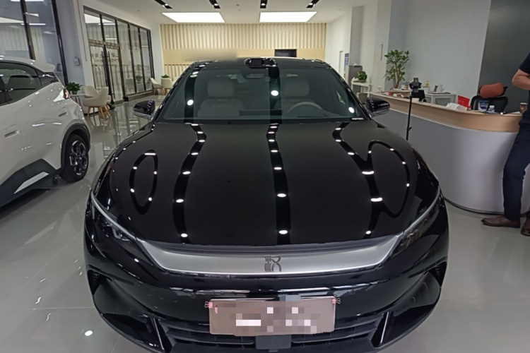 BYD Han 2025 car image #3