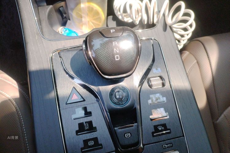 BYD Han 2023 car image #16