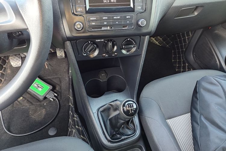 Volkswagen Polo 2016 #14 Volkswagen Polo 2016 car image #14