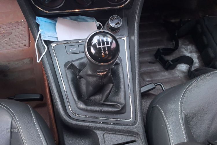 Volkswagen Lavida 2015 car image #16