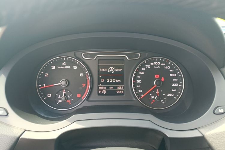 Audi Q3 2015 #12 Audi Q3 2015 car image #12