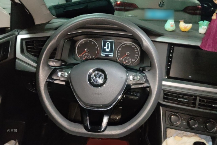 Volkswagen Polo 2019 car image #12