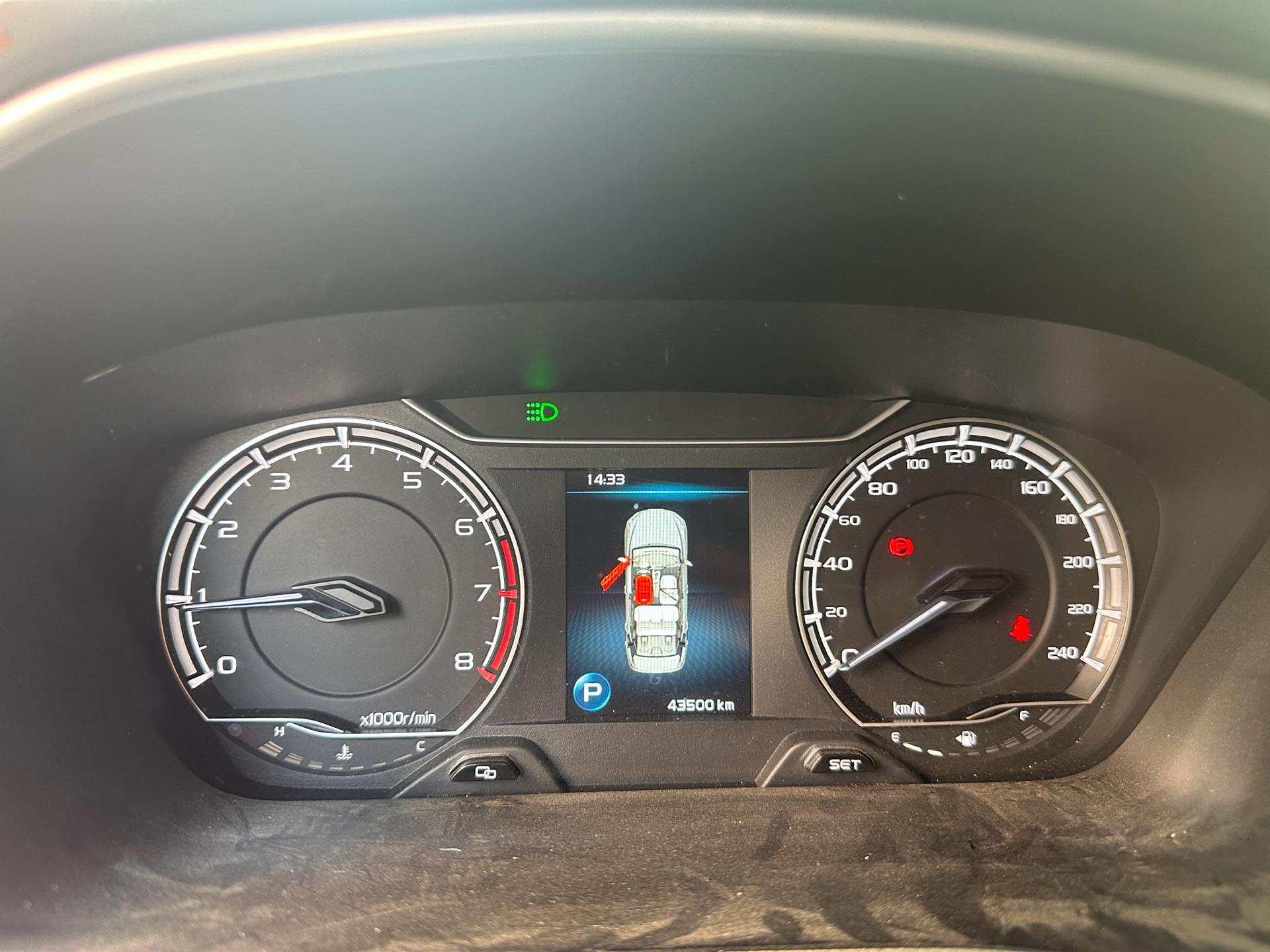 GEELY Binray 2022 car image #6