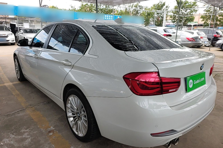 BMW 3 Series 2018 #5 BMW 3 Series 2018 car image #5