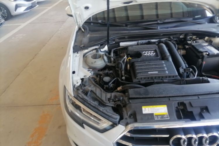 Audi A3 2019 immagine di auto #23