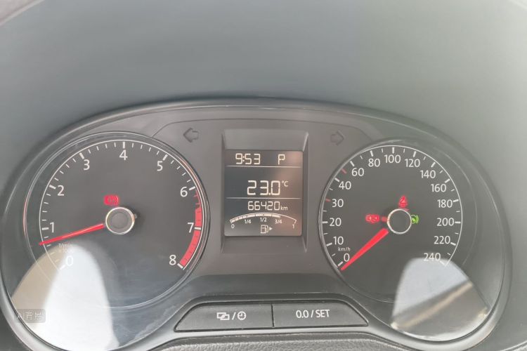Volkswagen Polo 2017 #13 Volkswagen Polo 2017 car image #13