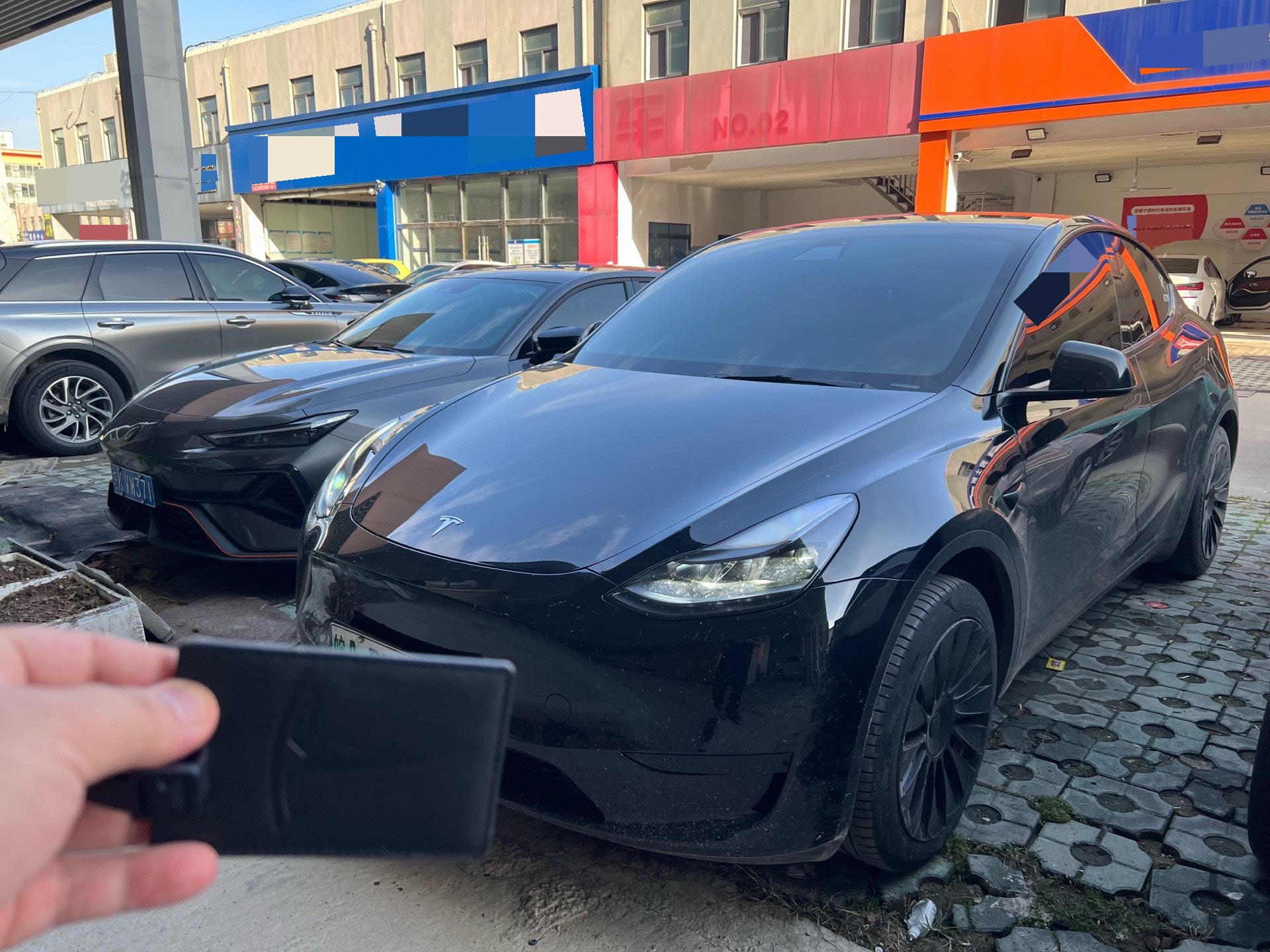 Tesla Model Y 2023 immagine di auto 