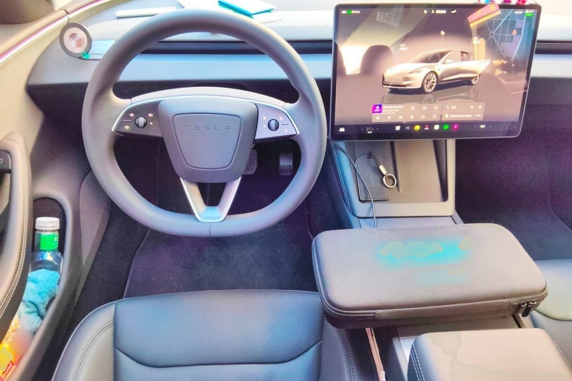 Tesla Model 3 2024 immagine di auto #22