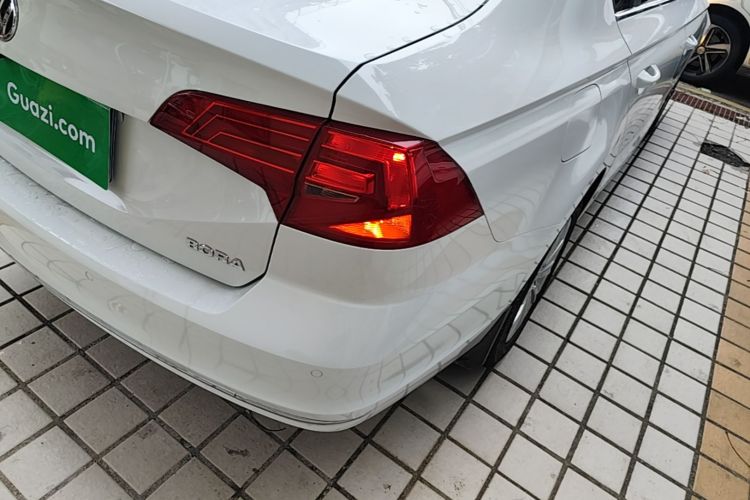 Volkswagen Bora 2017 car image #8