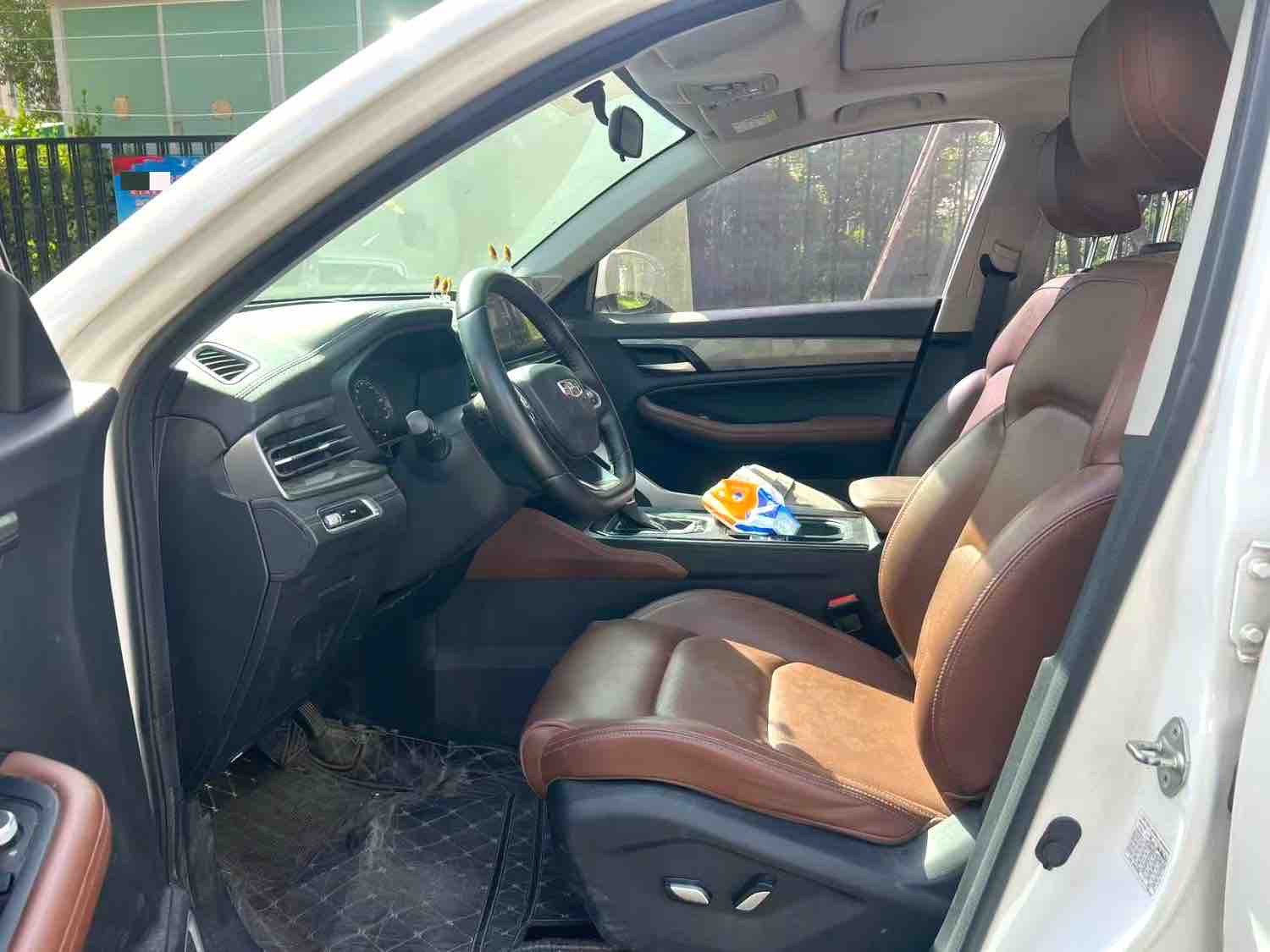 GEELY Vision X6 2022 car image #6
