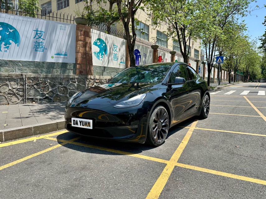 Tesla Model Y 2021 car image 