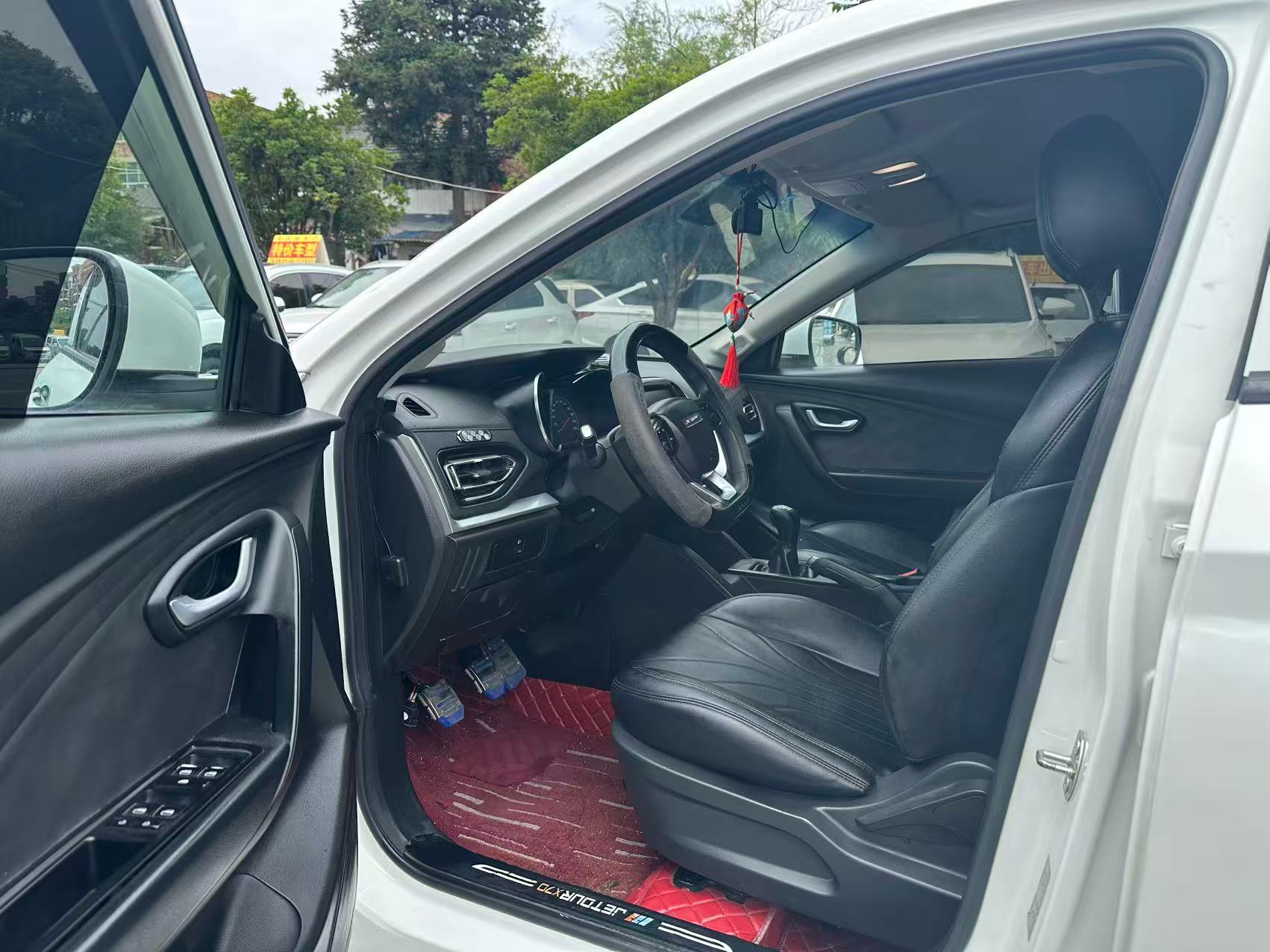 Jetour X70M 2020 #8 Jetour X70M 2020 صورة سيارة #8