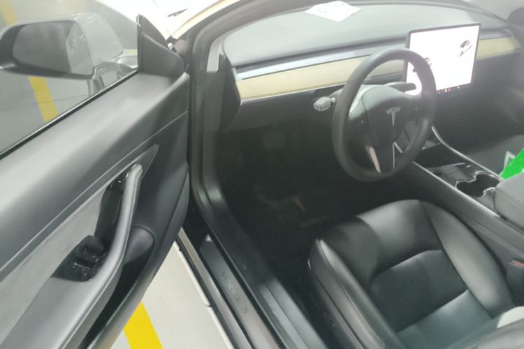 Tesla Model 3 2020 #16 Tesla Model 3 2020 car image #16