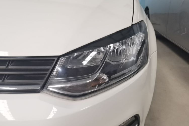Volkswagen Polo 2017 #23 Volkswagen Polo 2017 car image #23