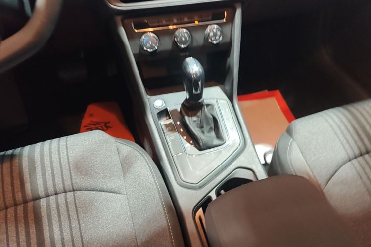 Volkswagen Tharu 2022 car image #14