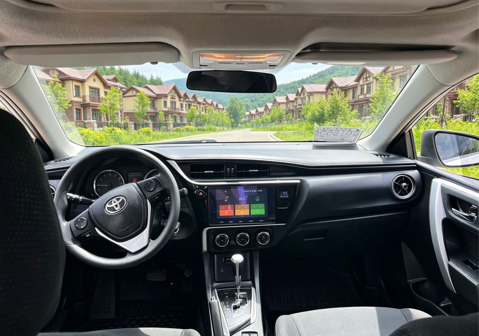 Toyota Corolla 2019 car image #6
