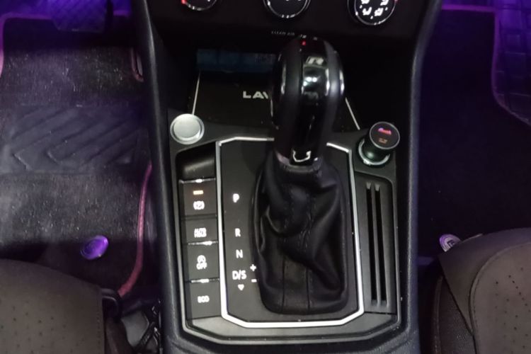 Volkswagen Lavida 2023 car image #14