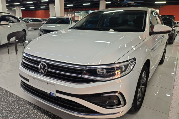 Volkswagen Bora 2024 #2 Volkswagen Bora 2024 imagen de coche #2