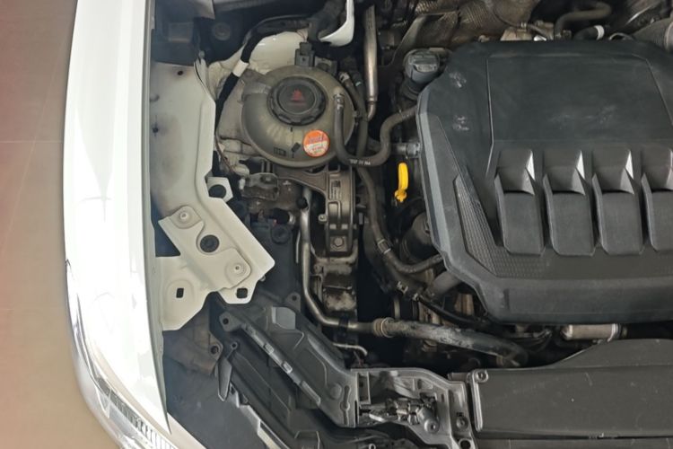 Audi Q3 2022 car image #23