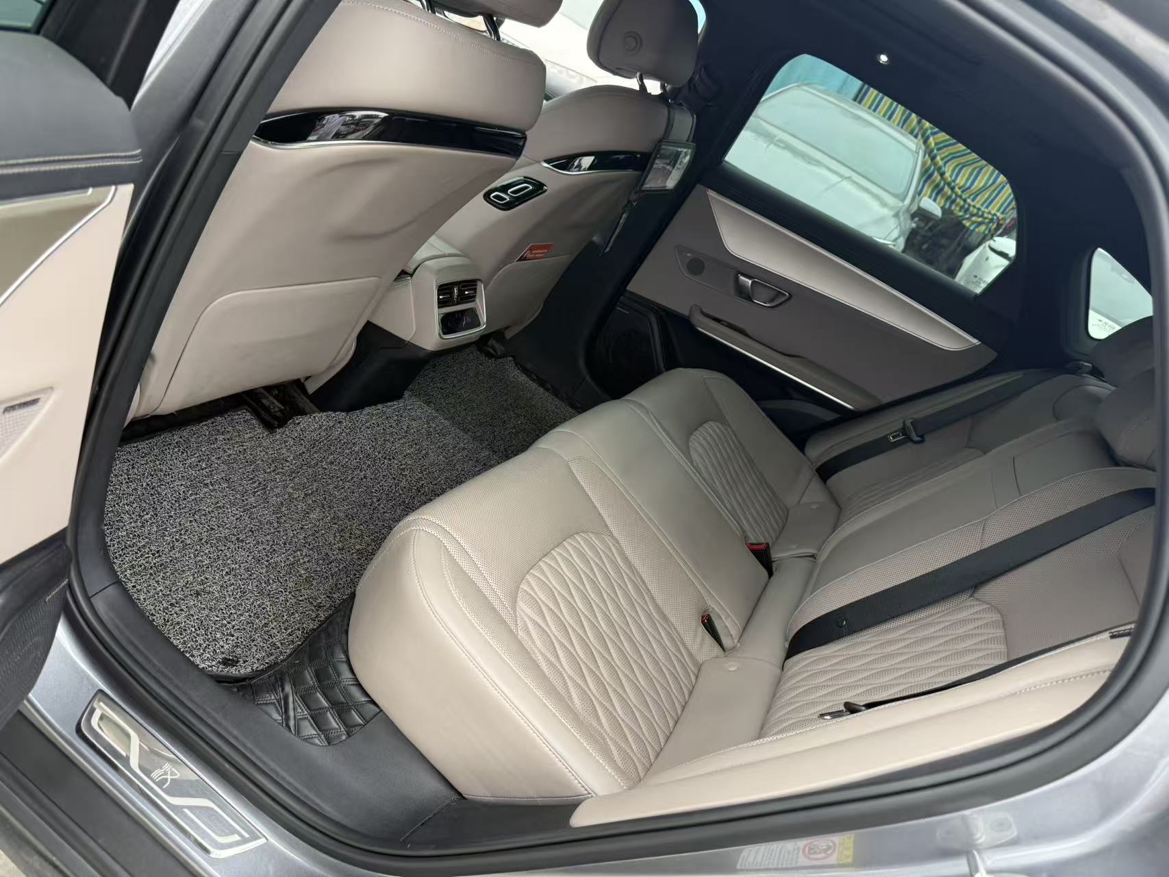 BYD Han 2025 car image #5