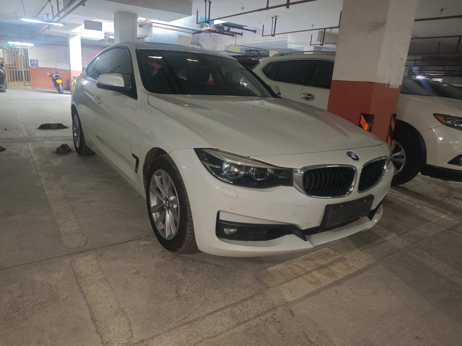 BMW 3 Series GT 2016 #3 BMW 3 Series GT 2016 изображение автомобиля #3