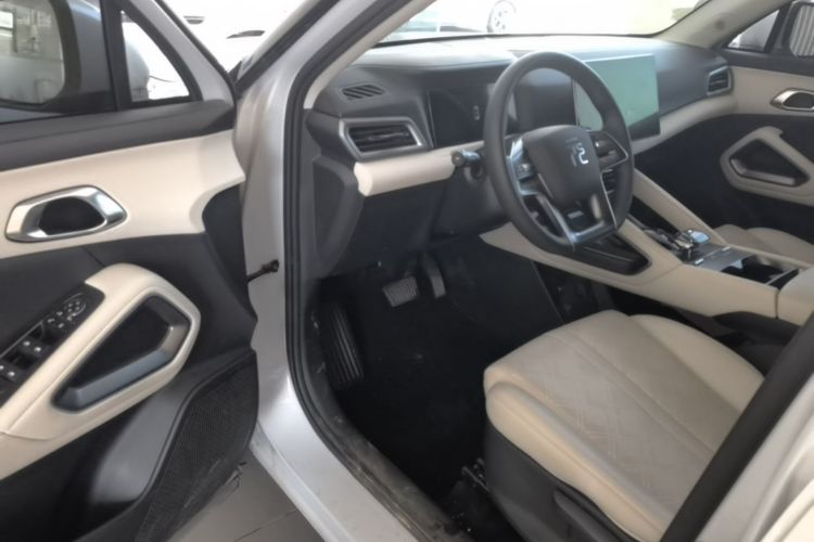 BYD YuanUP 2024 #16 BYD YuanUP 2024 car image #16