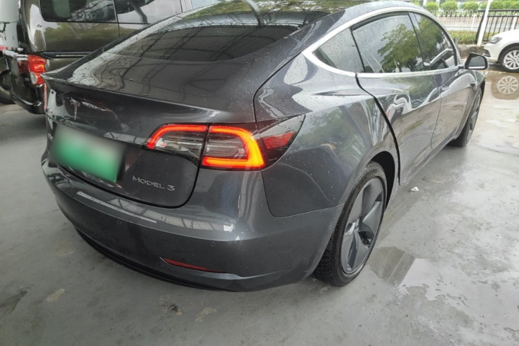 Tesla Model 3 2020 car image #7