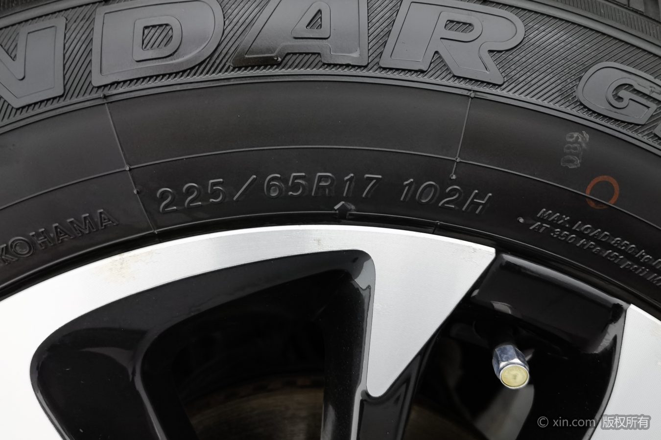 Toyota RAV4 2017 #25 Toyota RAV4 2017 car image #25