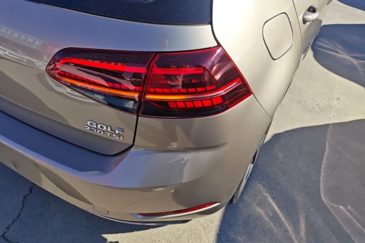 Volkswagen Golf 2018 #8 Volkswagen Golf 2018 صورة سيارة #8