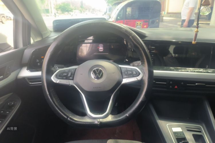Volkswagen Golf 2022 car image #12