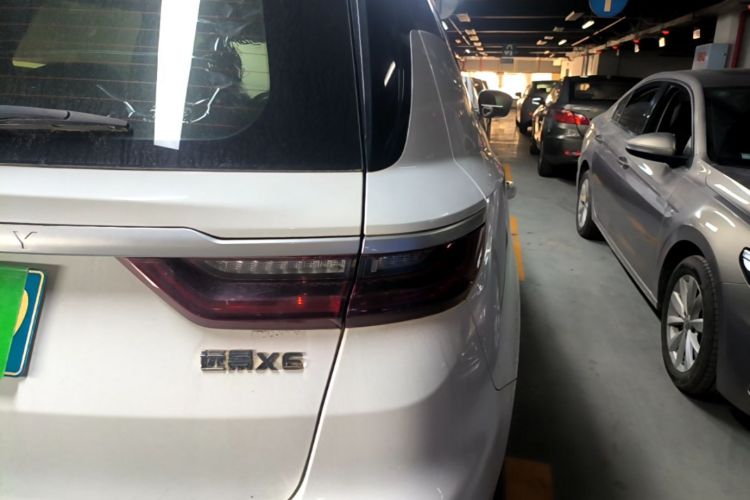 GEELY Vision X6 2021 car image #8