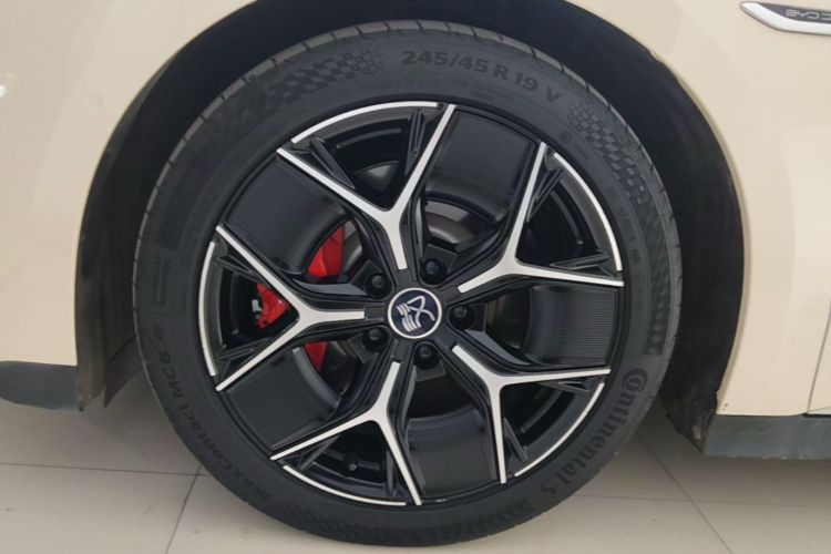 BYD Han 2022 car image #9
