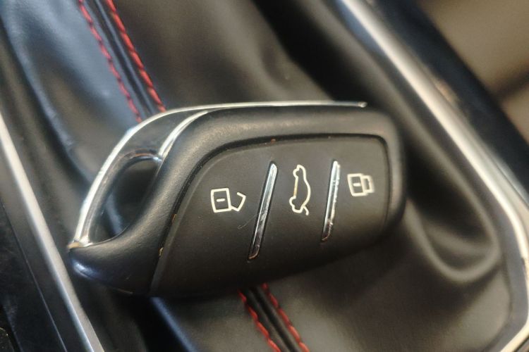 MG 5 2024 image de voiture #9