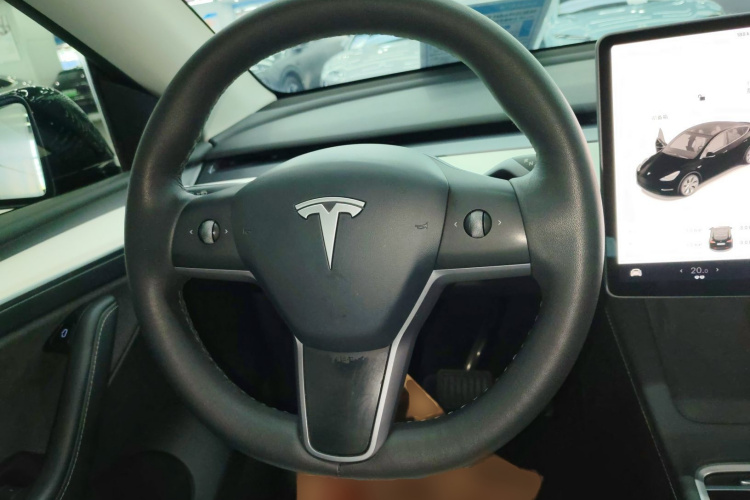 Tesla Model Y 2022 #11 Tesla Model Y 2022 car image #11