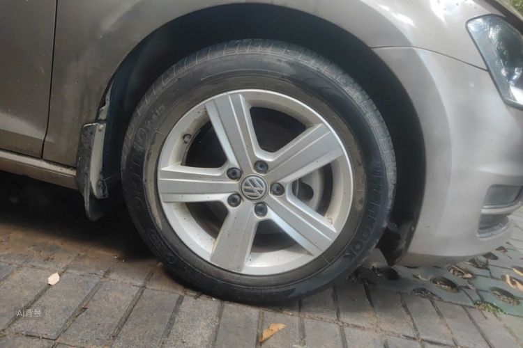 Volkswagen Golf 2015 car image #9