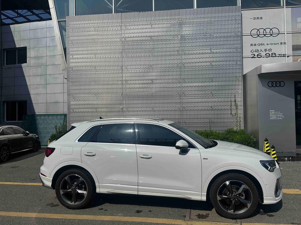 Audi Q3 2023 #5 Audi Q3 2023 immagine di auto #5