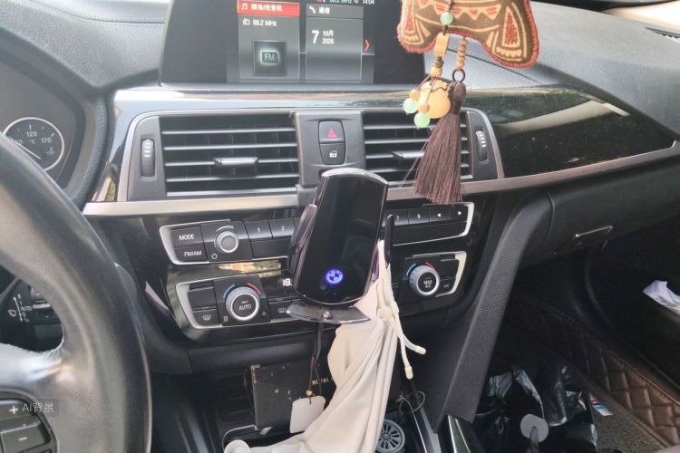 BMW 3 Series 2017 car image #15