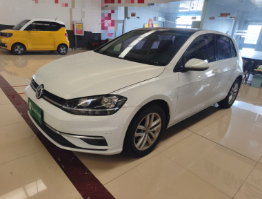 Volkswagen Golf 2018 car image 