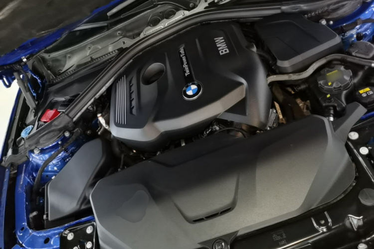 BMW 3 Series 2019 #20 BMW 3 Series 2019 car image #20