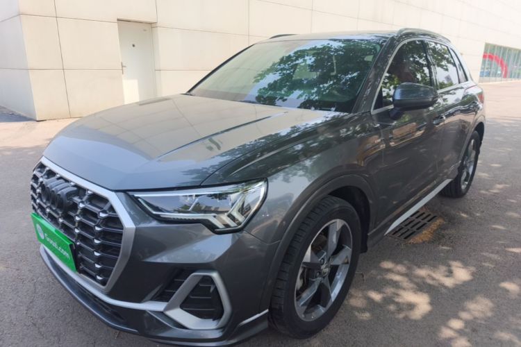 Audi Q3 2020 immagine di auto #2