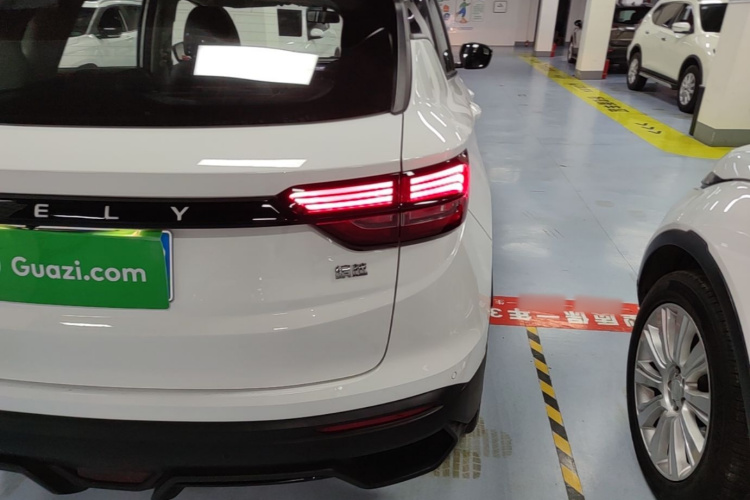 GEELY Coolray 2025 car image #8