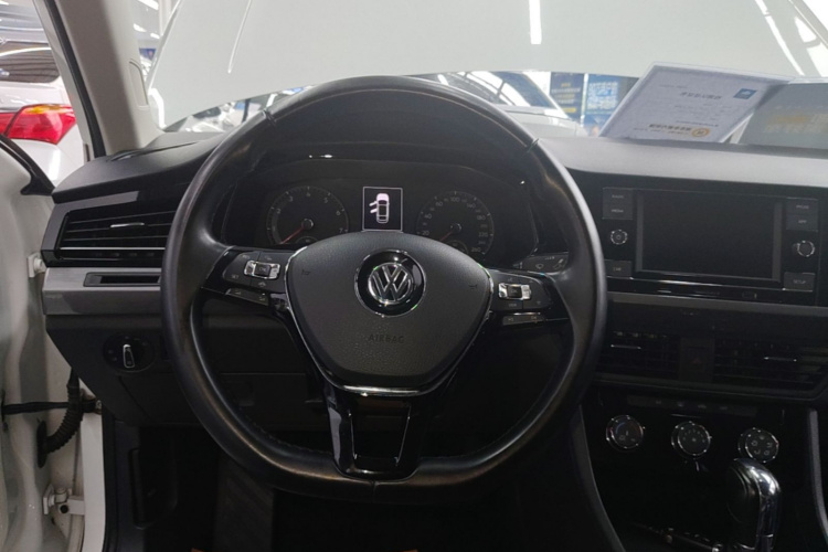 Volkswagen Bora 2020 car image #11