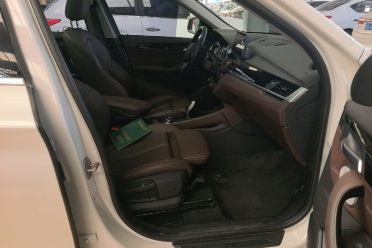 BMW X1 2021 #24 BMW X1 2021 imagen de coche #24