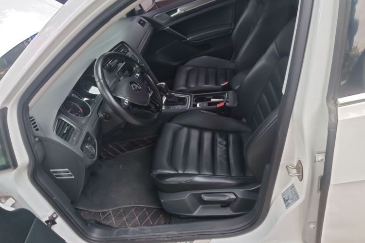 Volkswagen Golf 2015 car image #19