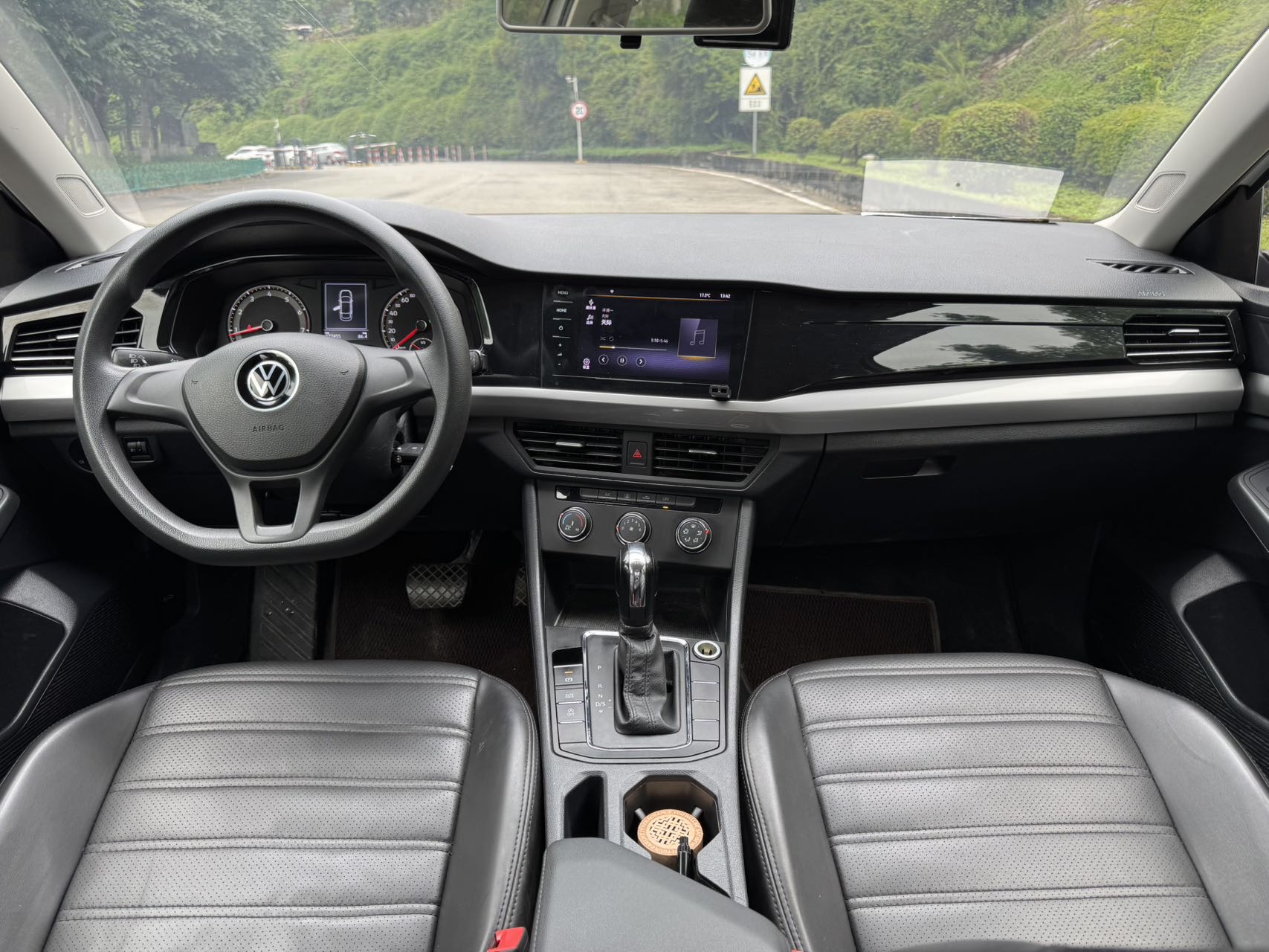 Volkswagen Bora 2021 car image #6