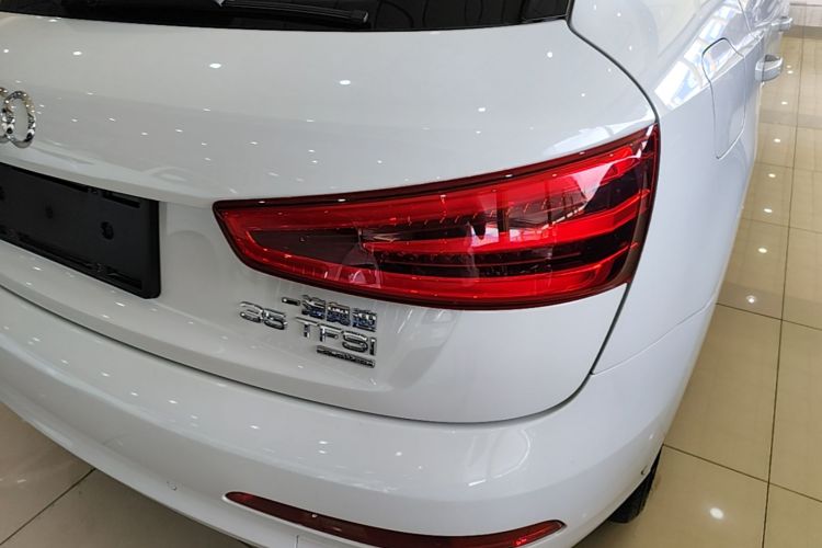 Audi Q3 2015 #8 Audi Q3 2015 car image #8